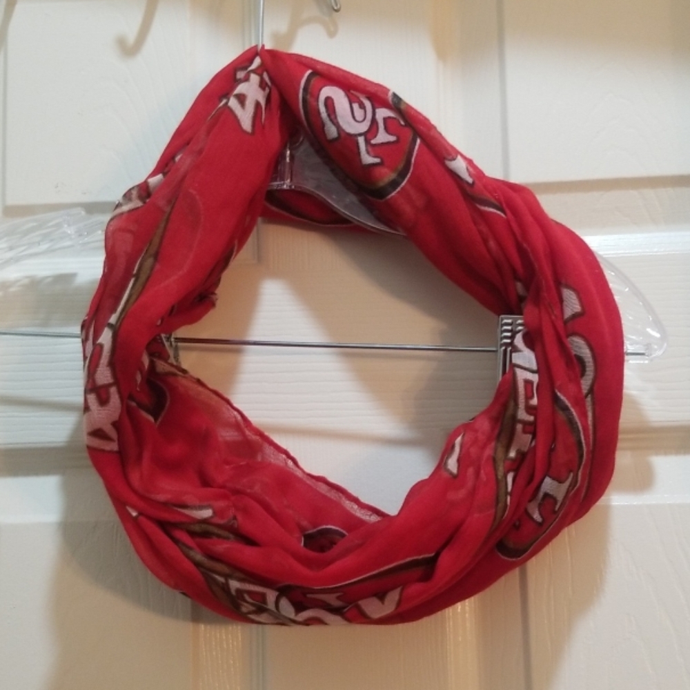 San Feancisco 49ers infinity scarf.
